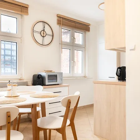Apartment Klimatyczne 3city W Gdansku Z Widokiem Na Wode By Renters